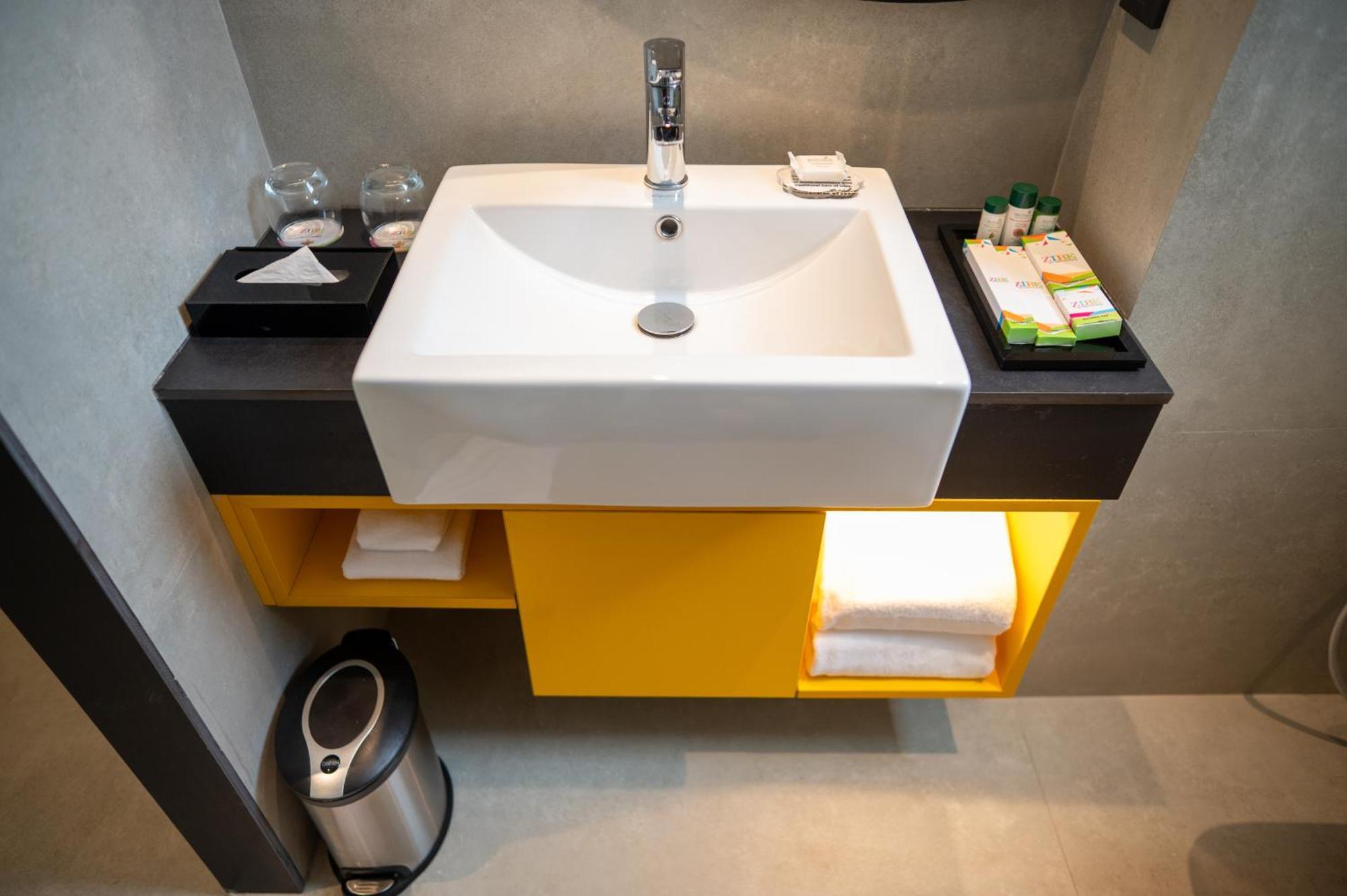 Zibe Luxe Kakinada By Grt Hotels 외부 사진